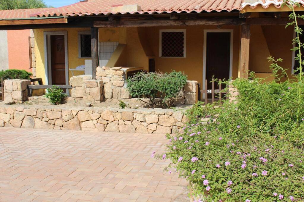 Casa Di Lu' - Bilocale Con Giardino - Porto Pollo Appartement Buitenkant foto